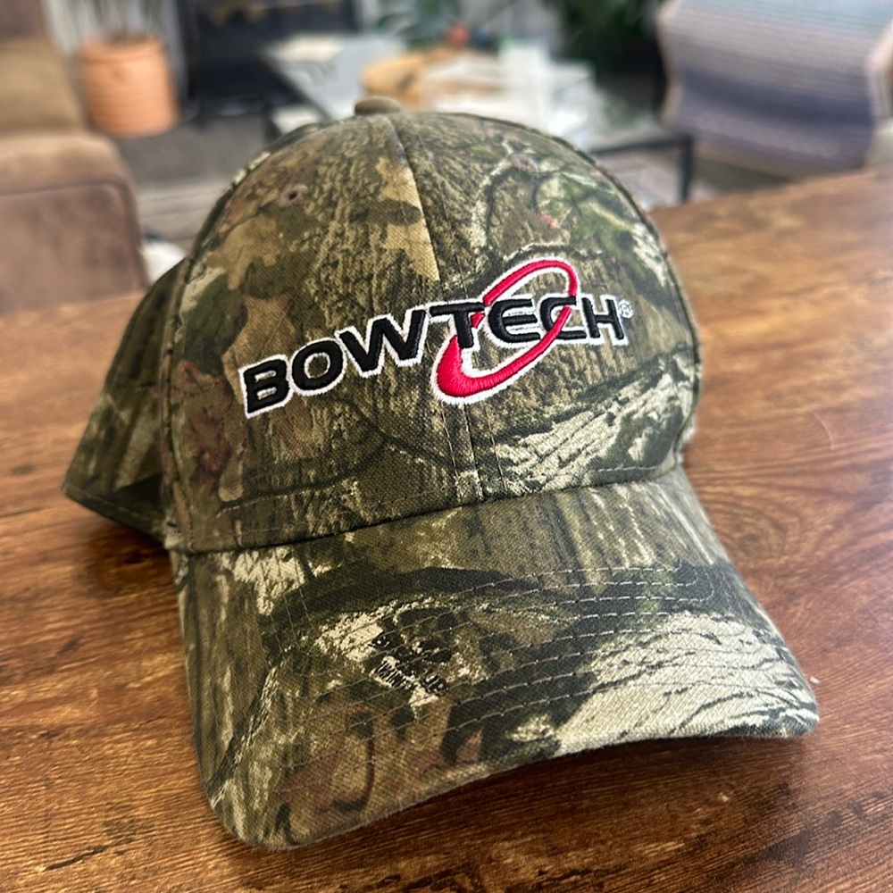 Mossy Oak Fishing Camo Bowtech hat